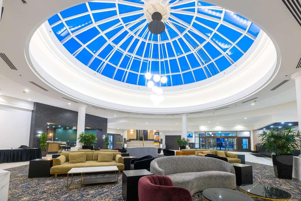 Doubletree By Hilton Calgary North Otel Dış mekan fotoğraf