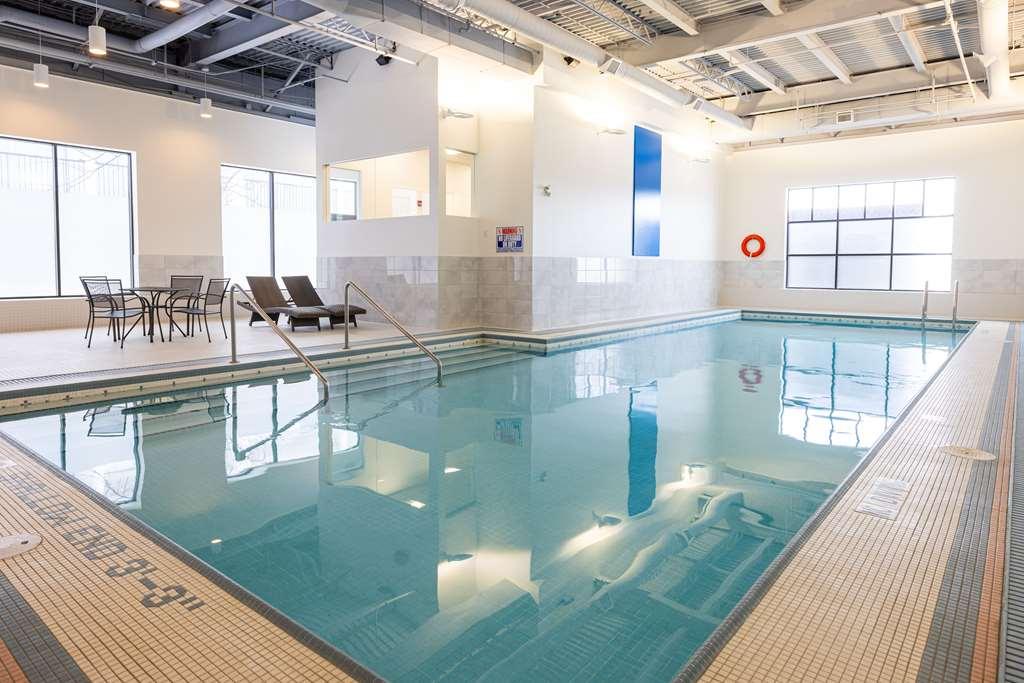 Doubletree By Hilton Calgary North Otel Konforlar fotoğraf
